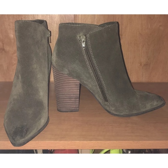 Guess olive green booties! - Picture 3 of 8